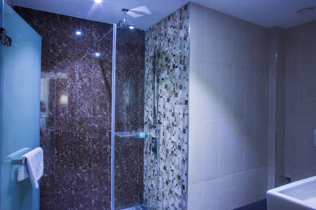 Aidana Plaza Hotel Shymkent Ngoại thất bức ảnh