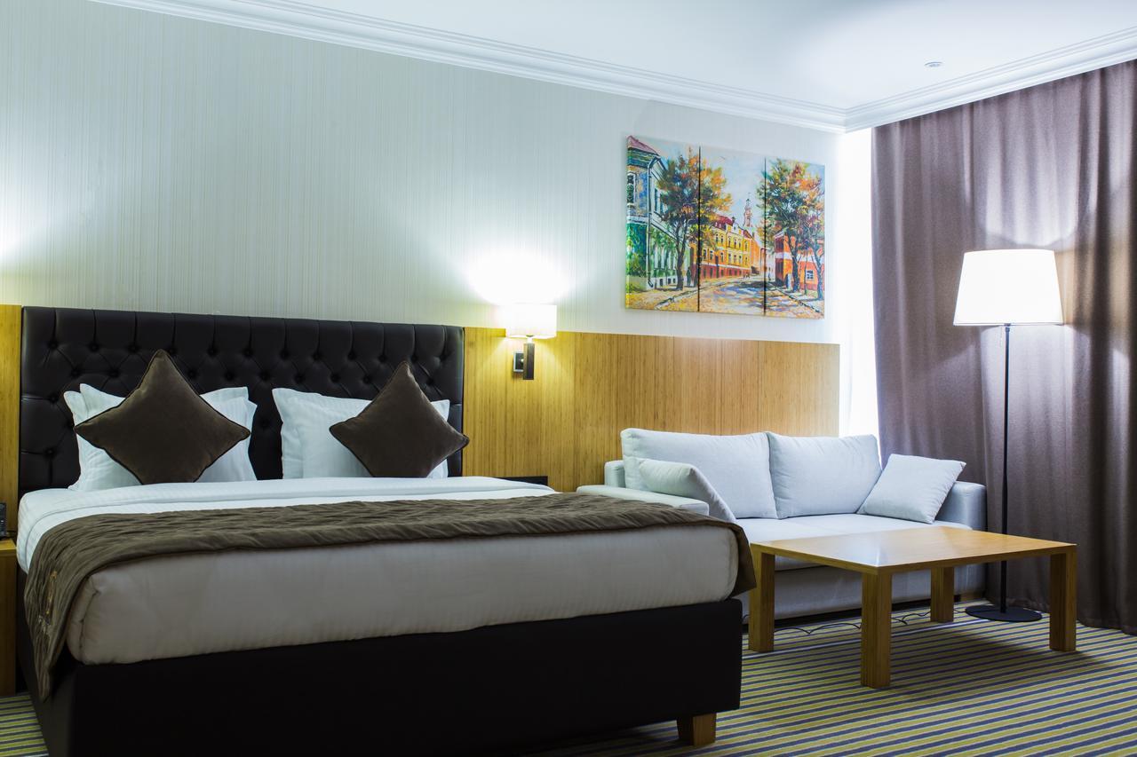 Aidana Plaza Hotel Shymkent Ngoại thất bức ảnh