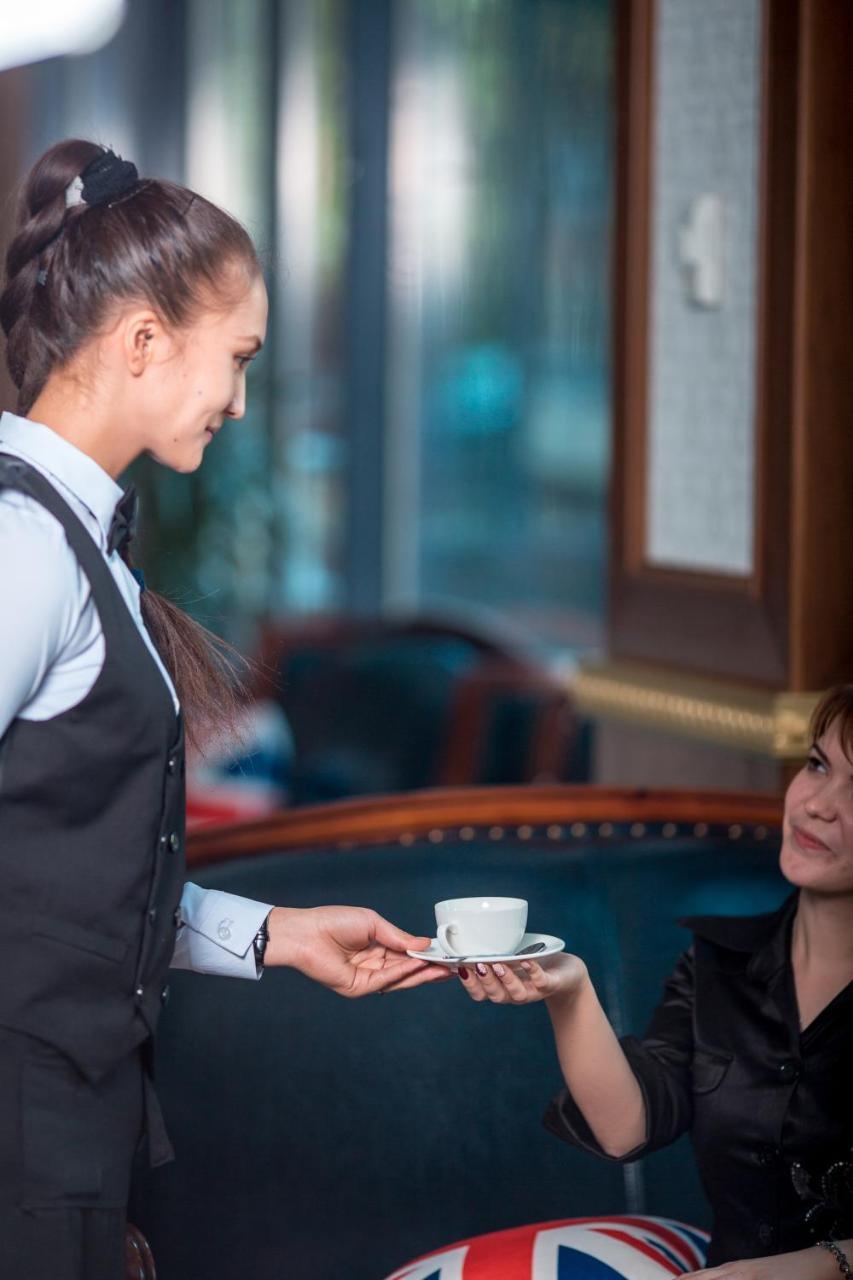 Aidana Plaza Hotel Shymkent Ngoại thất bức ảnh